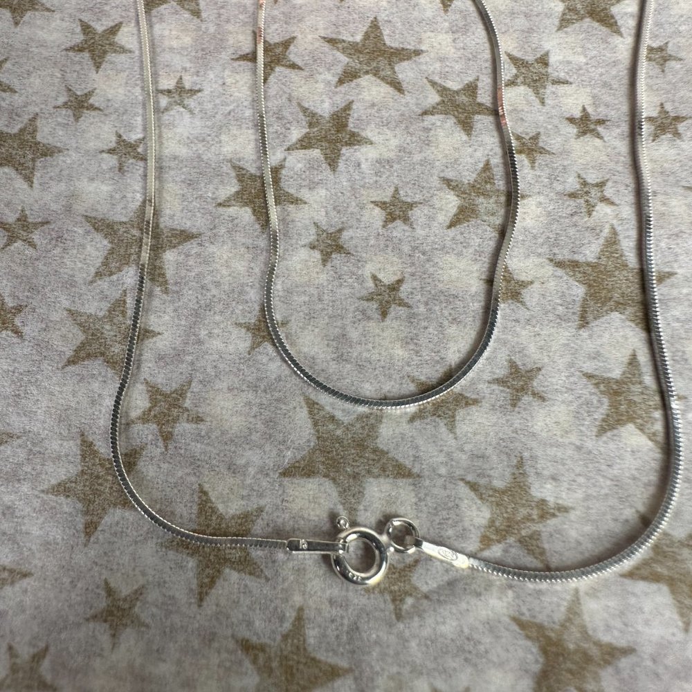 NEW 22" Real Silver (not plated) 1mm Square Snake Chain - Picture 3 of 4